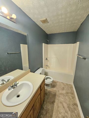 136 Henry Burch Drive, Griffin, GA 30223