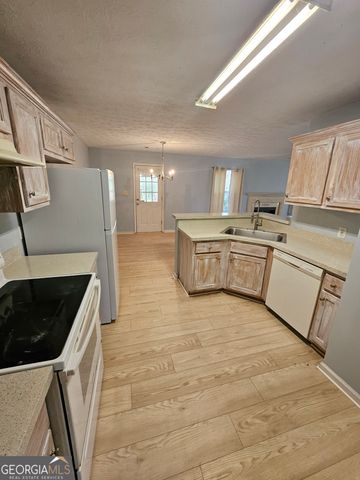 136 Henry Burch Drive, Griffin, GA 30223