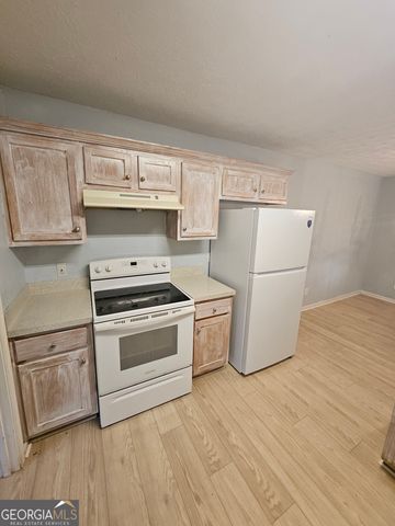 136 Henry Burch Drive, Griffin, GA 30223