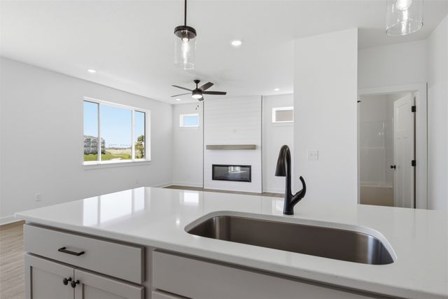 885 11th Street, Waukee, IA 50263