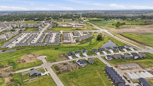 885 11th Street, Waukee, IA 50263