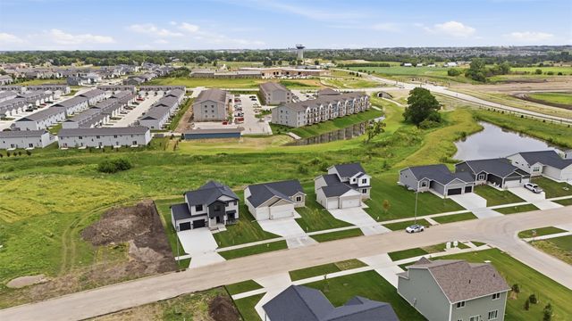 885 11th Street, Waukee, IA 50263