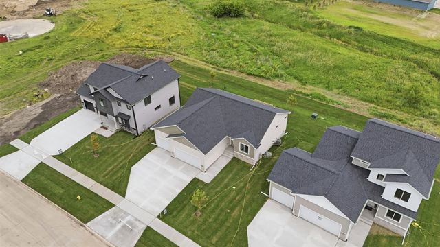 885 11th Street, Waukee, IA 50263