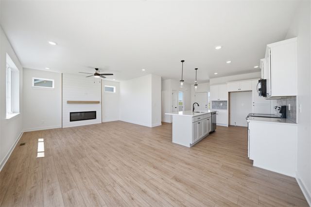 885 11th Street, Waukee, IA 50263