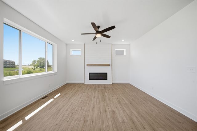 885 11th Street, Waukee, IA 50263