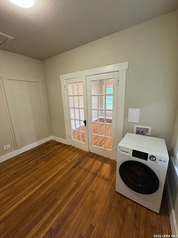 1811 McKinley Ave, San Antonio, TX 78210