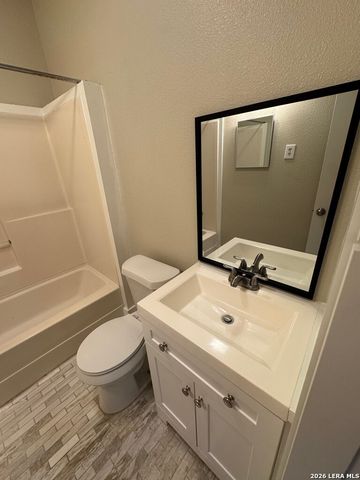 1811 McKinley Ave, San Antonio, TX 78210