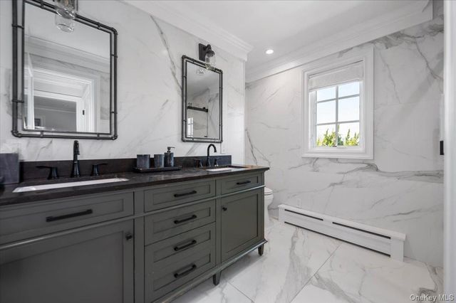 225 Harbor Lane, Massapequa Park, NY 11762
