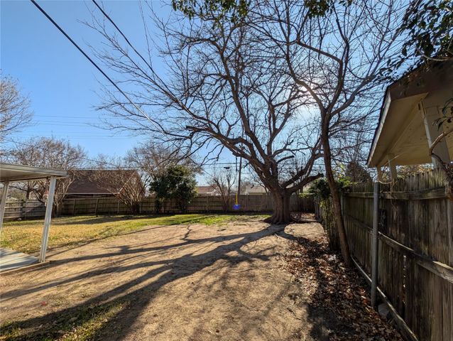 2514 Muret Street, Irving, TX 75062