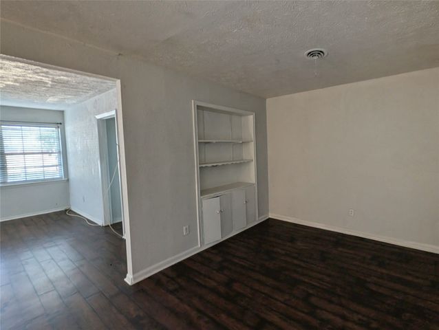 2514 Muret Street, Irving, TX 75062