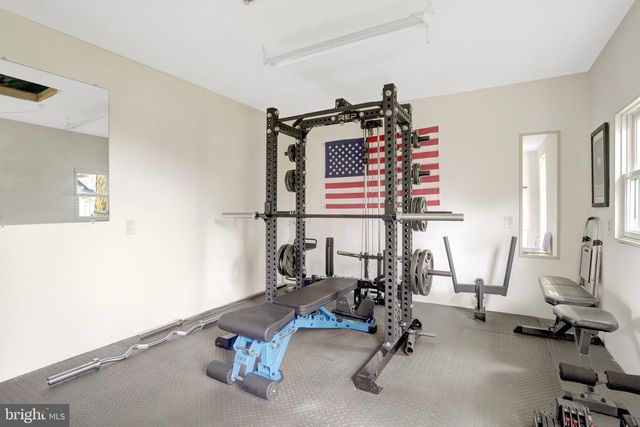 7505 HOGARTH ST, Springfield, VA 22151