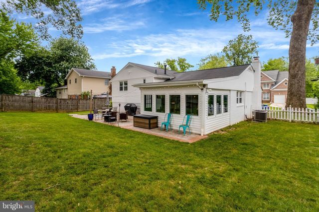 7505 HOGARTH ST, Springfield, VA 22151