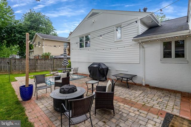 7505 HOGARTH ST, Springfield, VA 22151
