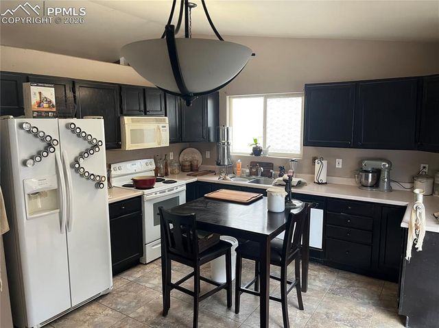 610 Superior Street, Colorado Springs, CO 80904