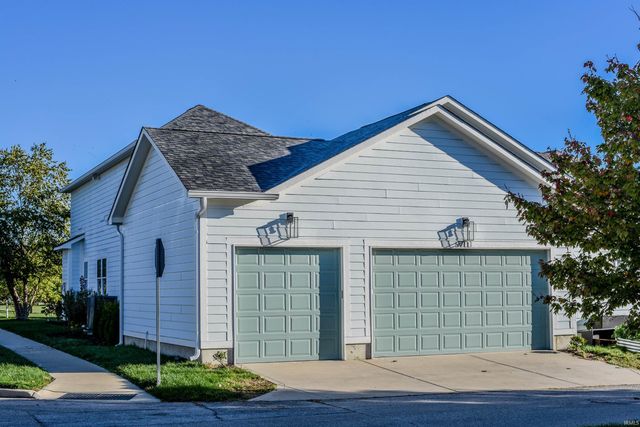 5911 Solomon Harmon Way, Whitestown, IN 46075
