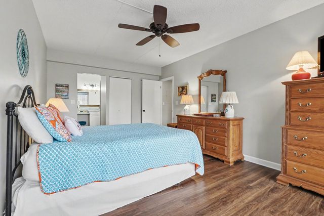 1423 Woodbridge Road 1E, Joliet, IL 60436