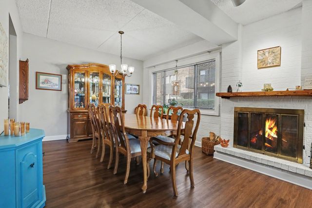 1423 Woodbridge Road 1E, Joliet, IL 60436