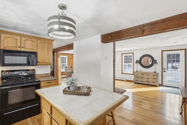 179 Wyman Rd, Groton, MA 01450