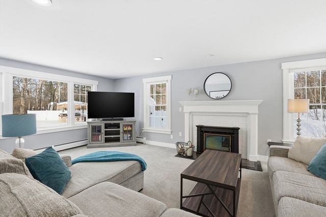 179 Wyman Rd, Groton, MA 01450