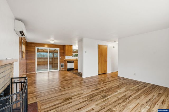 680 SW 53rd St, Corvallis, OR 97333