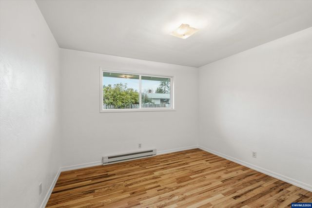 680 SW 53rd St, Corvallis, OR 97333
