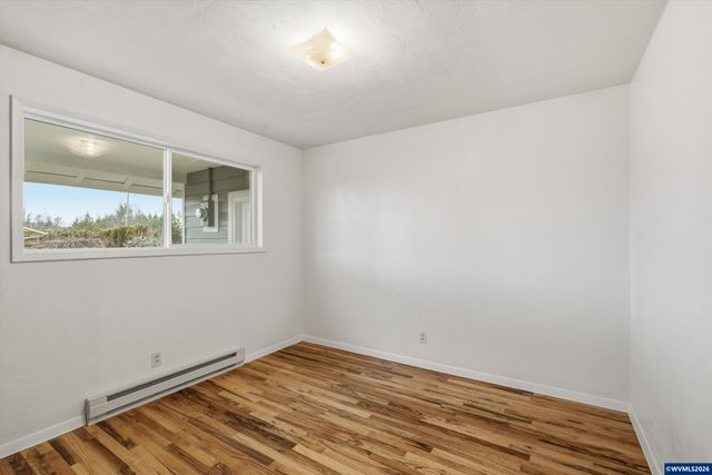 680 SW 53rd St, Corvallis, OR 97333