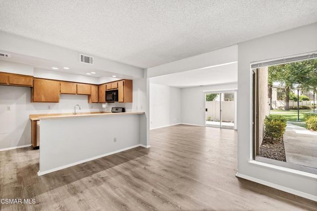 15258 Campus Park Drive G, Moorpark, CA 93021