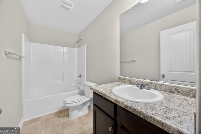 4497 Ravenwood Drive, Union City, GA 30291