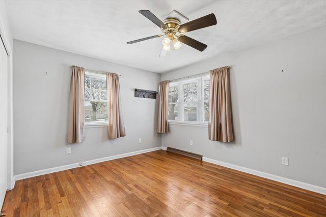 1245 8th Avenue N, Clinton, IA 52732