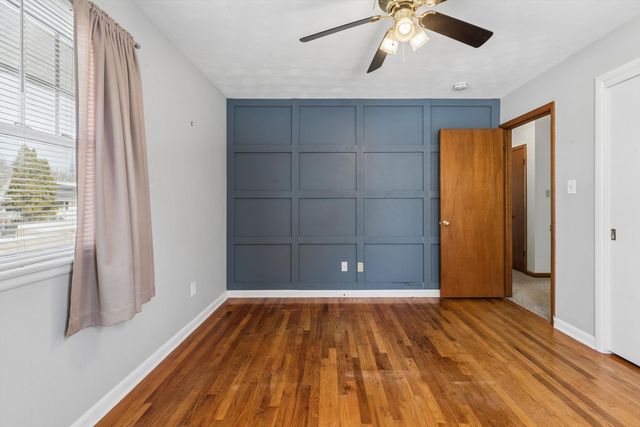 1245 8th Avenue N, Clinton, IA 52732