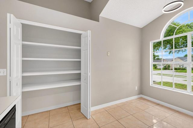 2674 NEWBOLT DRIVE, Orlando, FL 32817
