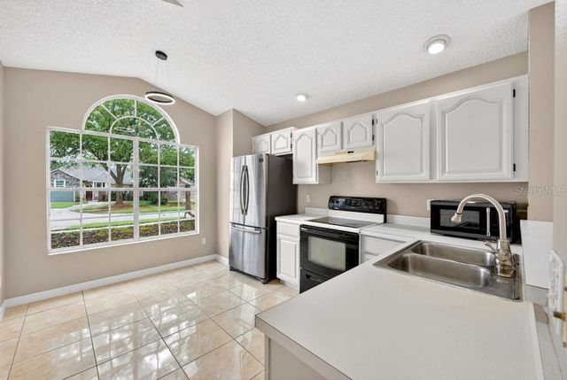 2674 NEWBOLT DRIVE, Orlando, FL 32817