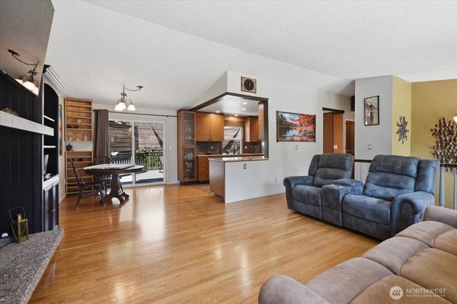 3516 SW 339th Place, Federal Way, WA 98023