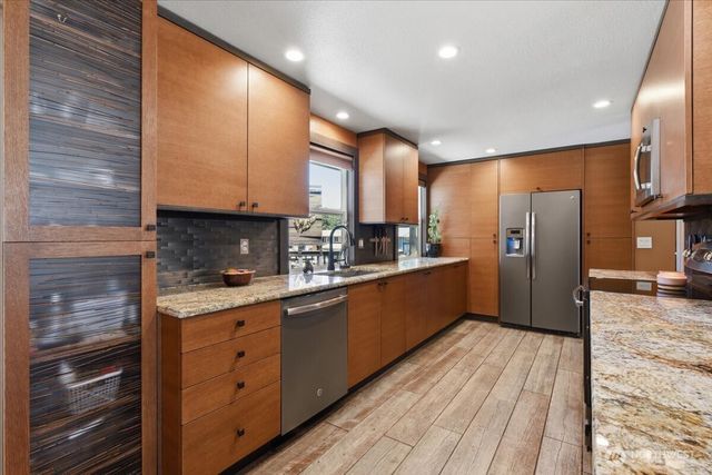 3516 SW 339th Place, Federal Way, WA 98023