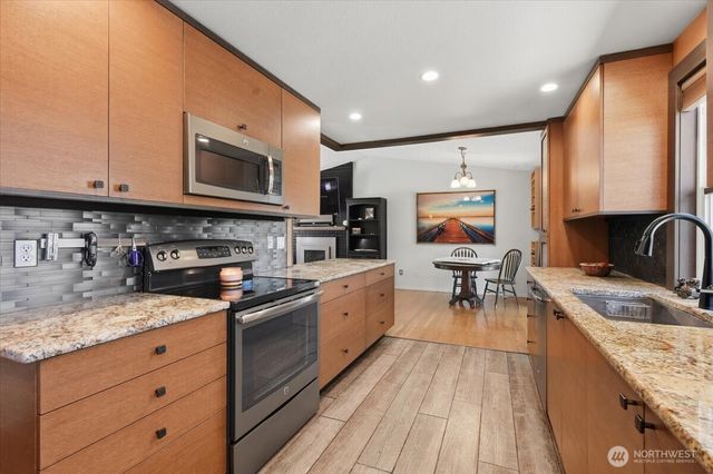 3516 SW 339th Place, Federal Way, WA 98023