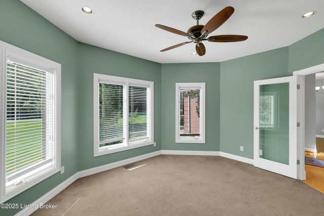 7005 Quarry Dr, Crestwood, KY 40014