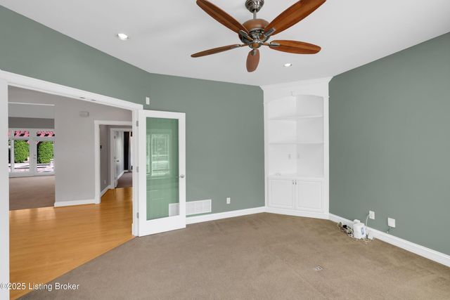 7005 Quarry Dr, Crestwood, KY 40014