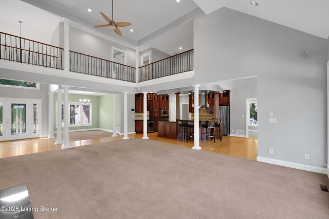 7005 Quarry Dr, Crestwood, KY 40014