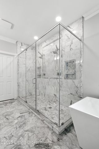 7005 Quarry Dr, Crestwood, KY 40014