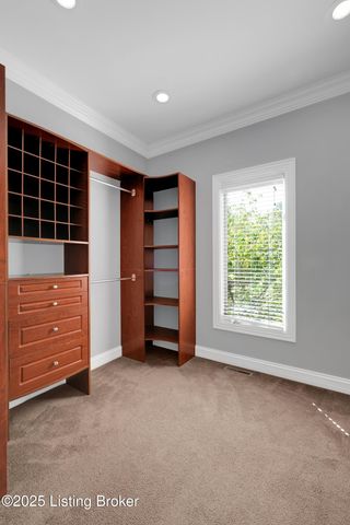 7005 Quarry Dr, Crestwood, KY 40014