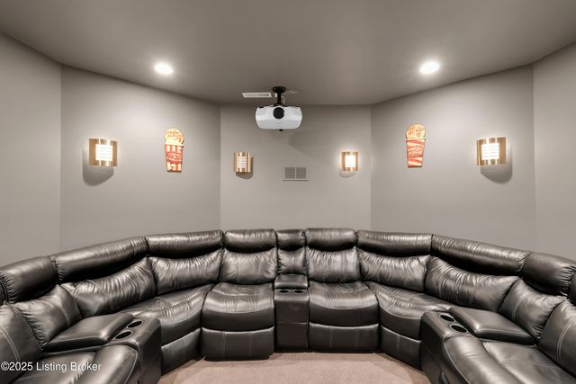 7005 Quarry Dr, Crestwood, KY 40014