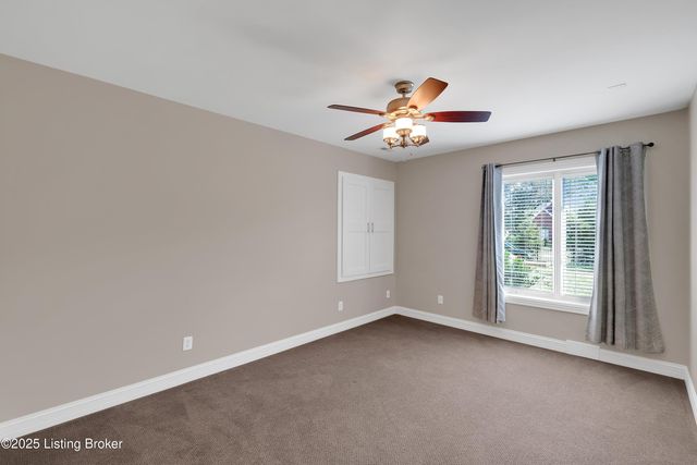 7005 Quarry Dr, Crestwood, KY 40014