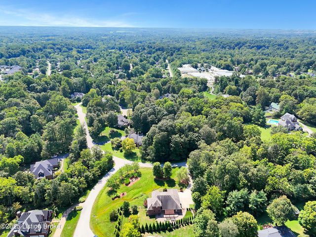 7005 Quarry Dr, Crestwood, KY 40014