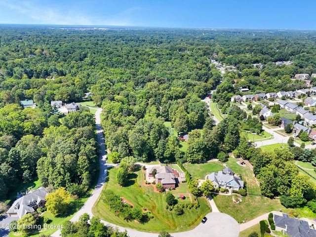 7005 Quarry Dr, Crestwood, KY 40014