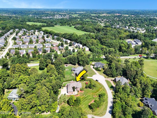 7005 Quarry Dr, Crestwood, KY 40014