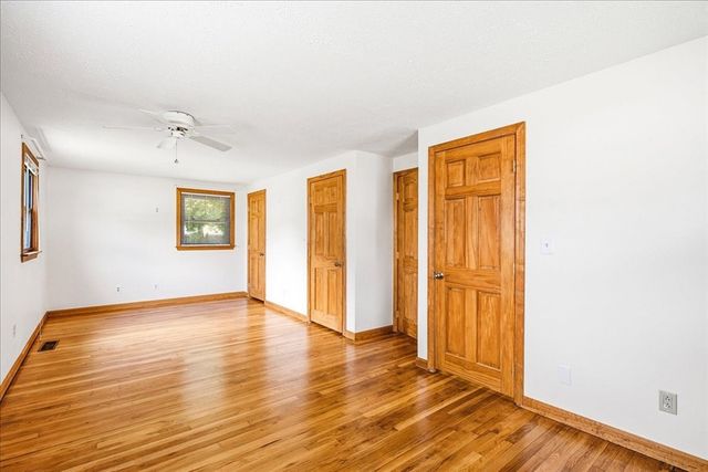 20 Pine Hill Ter, Rockland, MA 02370