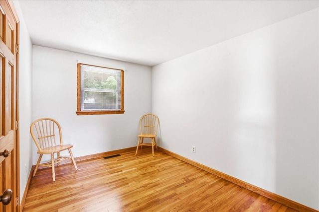 20 Pine Hill Ter, Rockland, MA 02370