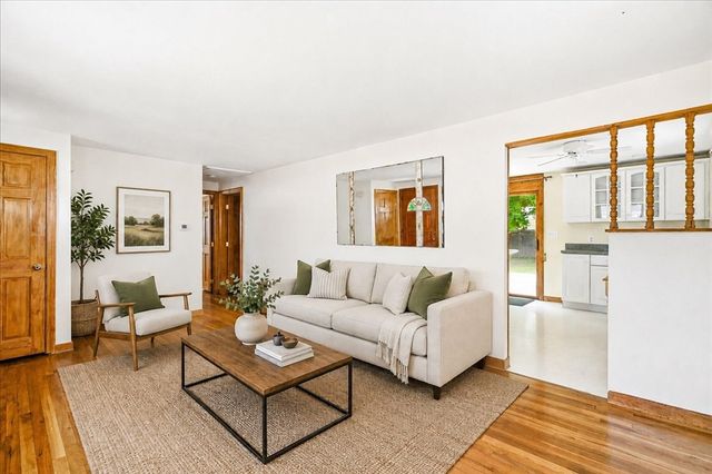 20 Pine Hill Ter, Rockland, MA 02370