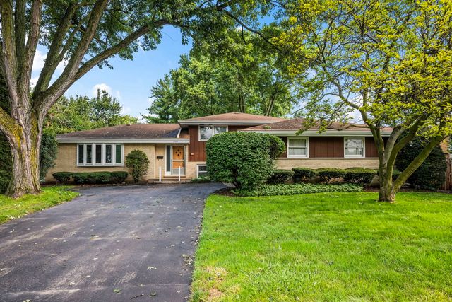 1706 E Euclid Avenue, Arlington Heights, IL 60004
