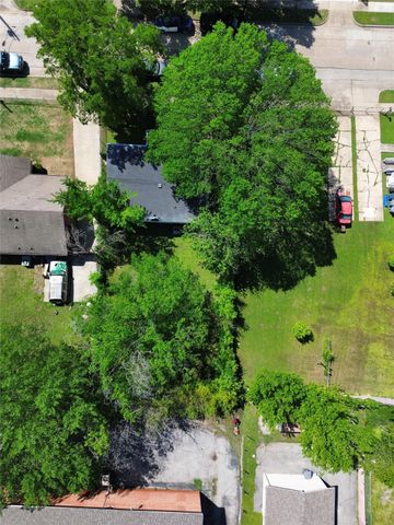 1935 Nomas Street, Dallas, TX 75212